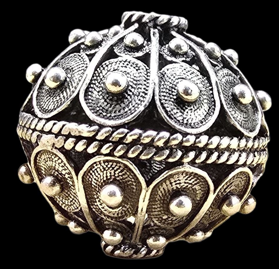 Gorgeous Ornate Vintage Sterling Silver Filigree Ball Pendant: Very good vintage condition with minor patina according to age. Measures approx. 1" wide x 1 " high and weighs ca. 12 grams.Tested for Sterling Silver.