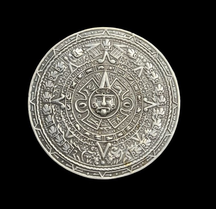 Gorgeous Vintage ca. 1960 Mexican Sterling Silver Aztec Mayan Sun Calendar Brooch Pin: Very good vintage condition with minor patina according to age. Measures approx. 1 3/4" long and 1 3/4" wide and weighs ca. 13 grams. Marked for Sterling Silver.