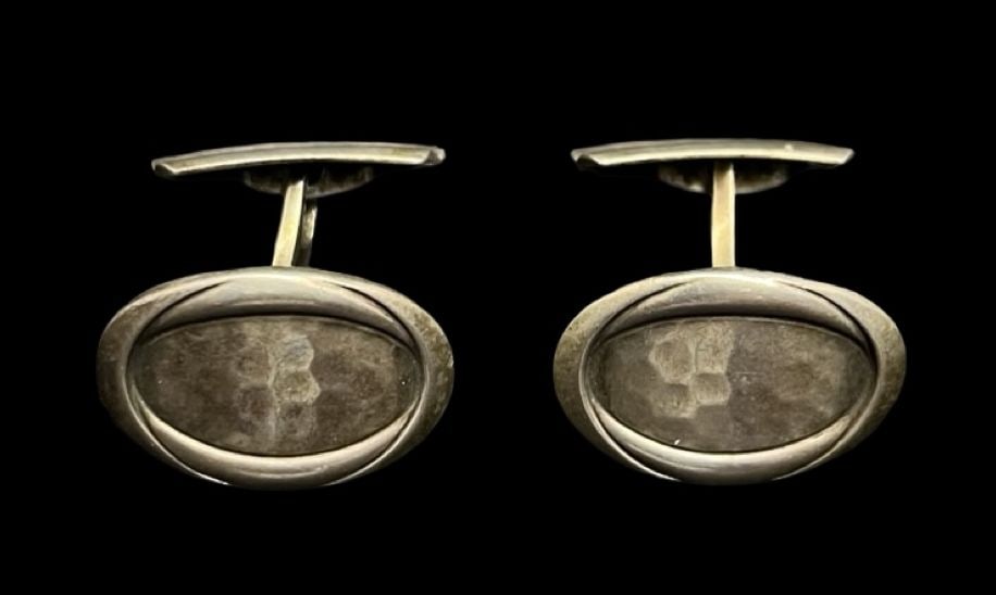 Stylish Vintage Mid-Century European 835 Silver Cufflinks: Very good vintage condition with minor patina according to age. Measures approx. 5/8" long and 1/8" wide and weighs ca. 10.9 grams. Marked for 835 Silver.