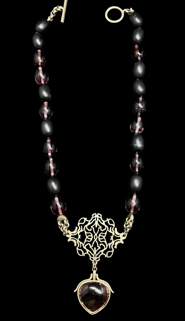 Ornate Vintage KENNETH COLE "REACTION" Costume Jewelry Pendant Necklace (1 of 6)