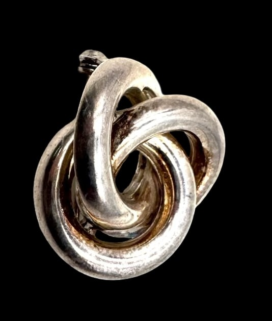 Vintage European 800 Silver Eternity Knot Brooch Pin: Very good vintage condition with minor patina according to age. Measures approx. 1 1/4 in diameter and weighs ca. 13.6 grams. Marked for 800 Silver.