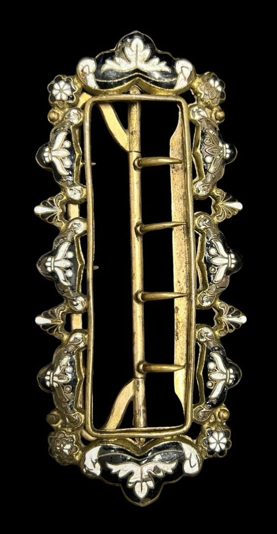 Gorgeous Ornate Antique 18th Century European Gilt Silver & Enamel Belt Bukle: Very good antique condition with minor patina according to age. Measures approx. 3 5/8" long and 1 5/8" wide and weighs ca. 27.5 grams.