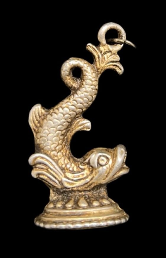 Beautiful Ornate Antique Aristocratic European Gilt Metal Fish Motif Stamp Seal Pendant (1 of 4)