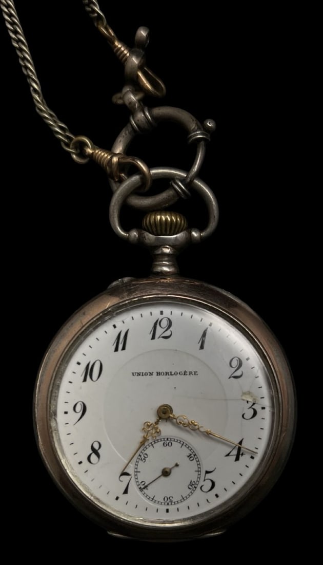 Gorgeous Ornate Antique Swiss UNION HORLOGERE 800 Silver Pocket Watch & Chain: Very good vintage condition with minor patina according to age. Measures approx. 1 5/16" long and 1 5/16" wide and weighs ca. 92.3 grams. Marked for 800 Silver. Crack near 3 on Dial.