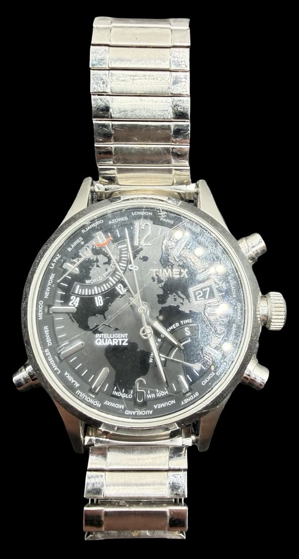 Vintage TIMEX Stainless Steel Gold Tone & Black Dial Intelligent Quartz Watch: Very good vintage condition with minor patina according to age. Dial measures approx. 1 1/2" long and 1 1/2" wide and weighs ca. 83.47 grams. Marked for TIMEX. The timepiece is currently not working.