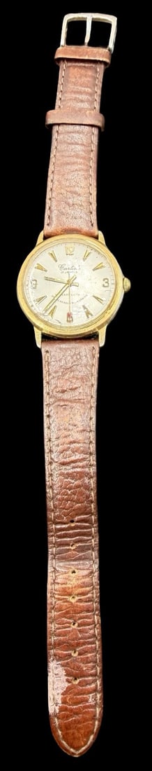 Vintage CARLISLE Stainless Steel Gold Tone 17 Jewels Watch: Very good vintage condition with minor patina according to age. Dial measures approx. 1 1/4" long and 1 1/4" wide and weighs ca. 34.86 grams. Marked for CARLISLE. The timepiece is currently not workin