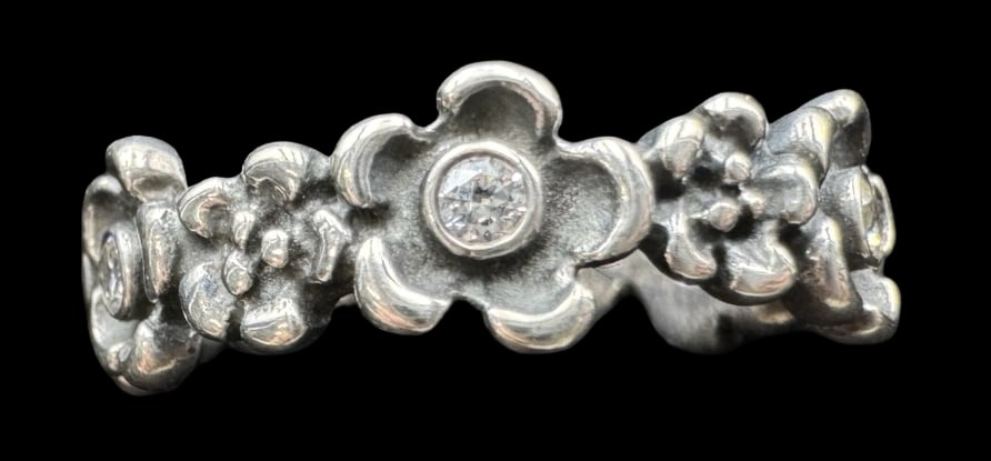 Ornate Vintage ALE PANDORA Sterling Silver & Clear Gemstone Ring: Very good vintage condition with minor patina according to age. Measures approx. 1/4" wide & weighs ca. 4.1 grams. The ring is a size 7. Marked for Sterling Silver & ALE.