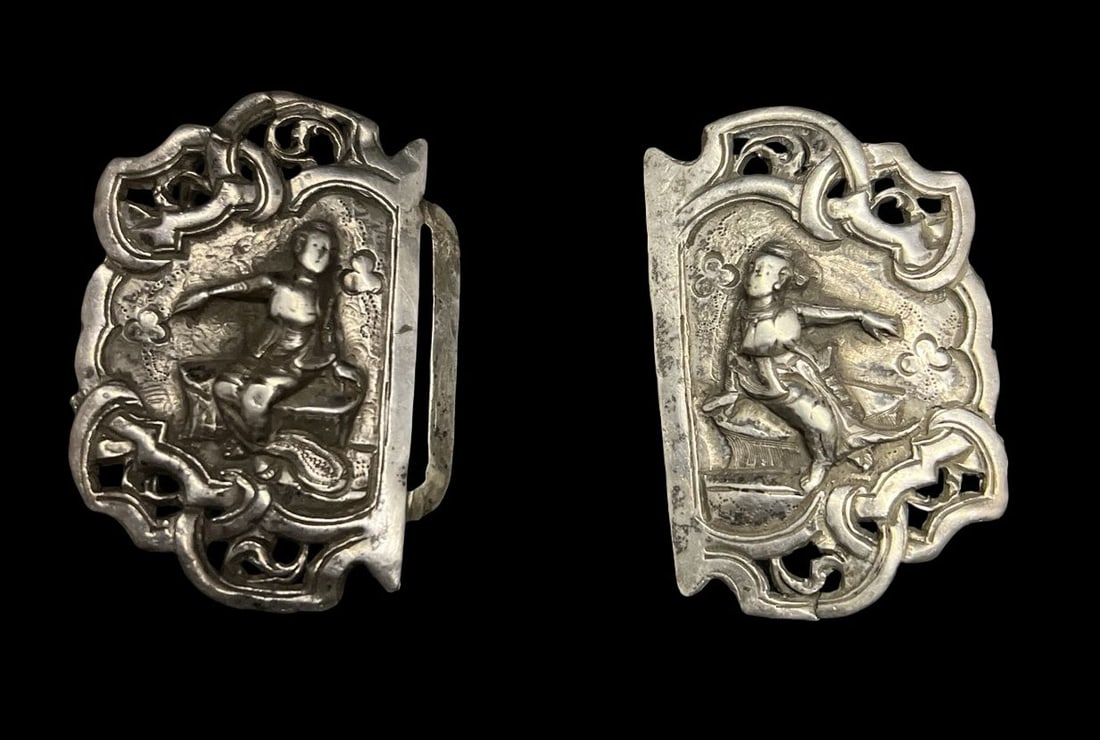Gorgeous & Ornate Antique 18th Century European 800 Silver "Lovers" Belt Buckle: Very good antique condition with minor patina according to age. Measures approx. 2 1/4" long and 3" wide and weighs ca. 36.5 grams. Tested for silver.