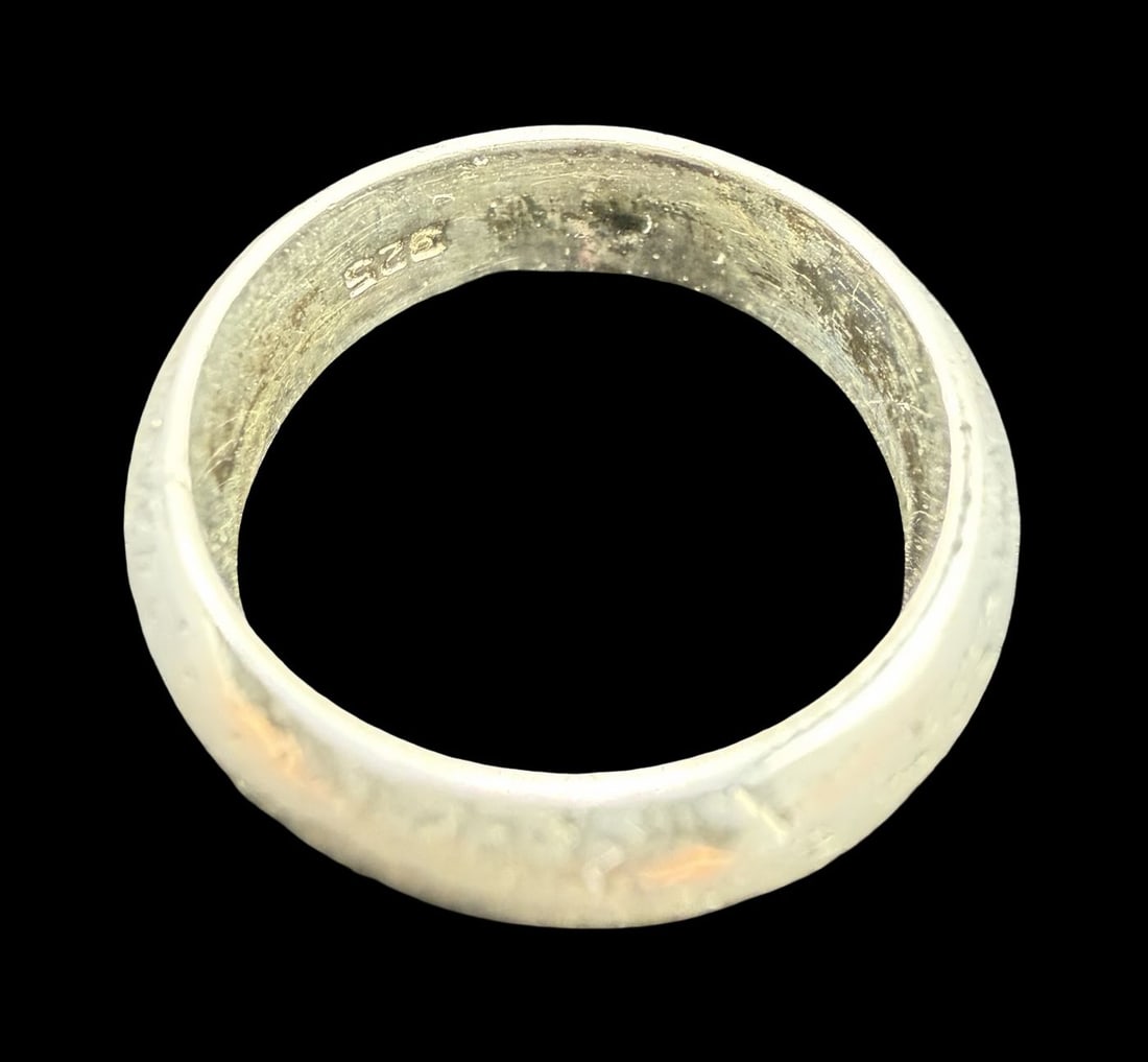 Amazing Vintage Sterling Silver Band Ring: Very good vintage condition with minor patina according to age. The ring is a size 4 1/2" and weighs ca. 4 grams. Marked for 925 Sterling Silver.