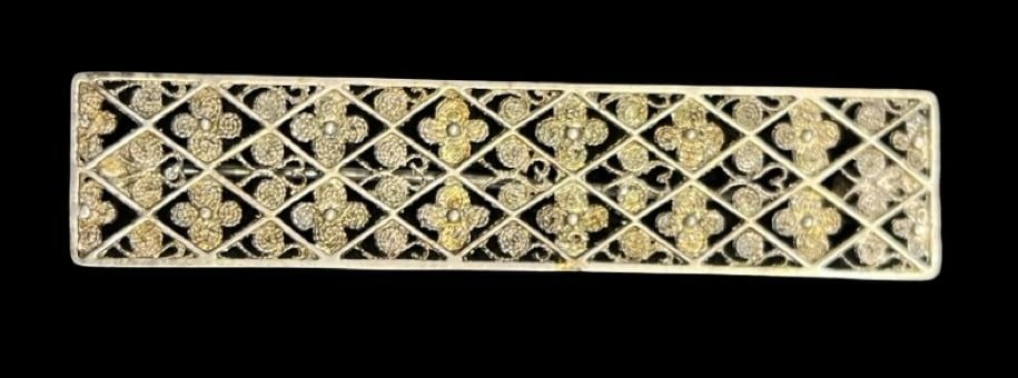 Gorgeous Ornate Vintage Mid-Century European 835 Silver Filigree Bar Brooch: Very good vintage condition with minor patina according to age. Measures approx. 1 1/4" long and 1/5" wide and weighs ca. 3.9 grams. Marked for 835 Silver.