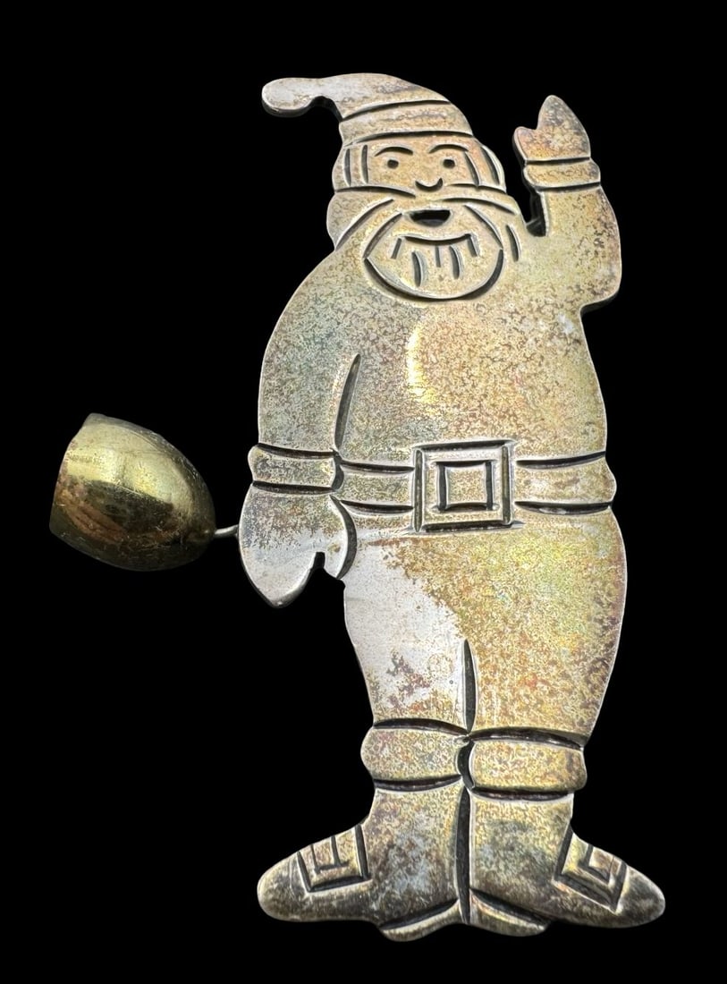 Charming Vintage ALEX TAXCO Mexico 925 Sterling Silver Santa Claus & Movable Bell Brooch: Very good vintage condition with minor patina according to age. Pendant Measures approx. 2 1/2" long & 1" wide & weighs ca. 18.2 grams. Marked for 925 Sterling Silver.& Designer ALEX TD -85 Mexico
