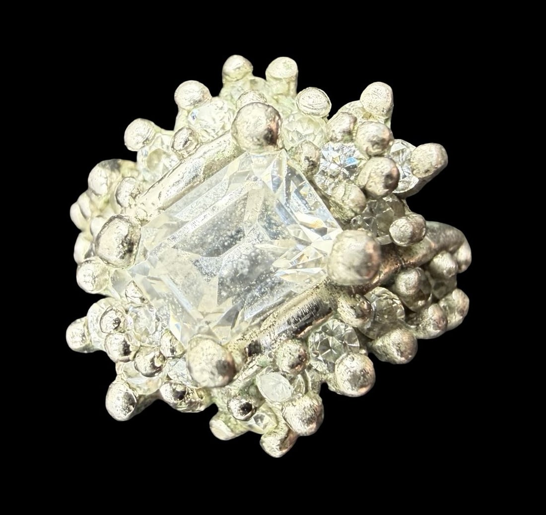 Gorgeous Vintage Sterling Silver & Clear Rhinestone Ring: Very good vintage condition with minor patina according to age. Measures approx. 3/4" long and 1/2" wide and weighs ca. 6.6 grams. The ring is a size 6". Marked for Sterling Silver.