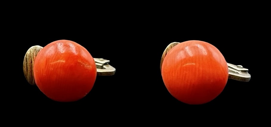 Vintage European 835 Gilt Sterling Silver & Red Coral Clip Earrings: Very good vintage condition with minor patina according to age. Each measures approx. 3/8" in diameter & they jointly weigh ca. 3.1 grams. Marked for Sterling Silver.