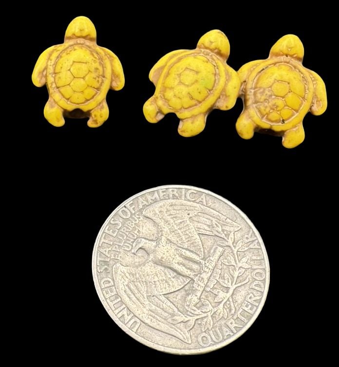 Jewelry Making Lot: 3 Yellow Turtle Figurine Beads (1 of 2)