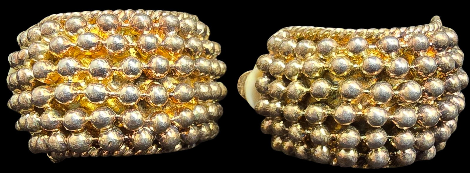 Stylish Large Vintage Gold-Tone Metal Costume Jewelry Clip-On Earrings: Very good vintage condition with minor patina according to age. Each measures approx. 1" long and they jointly weigh ca. 19.5 grams.