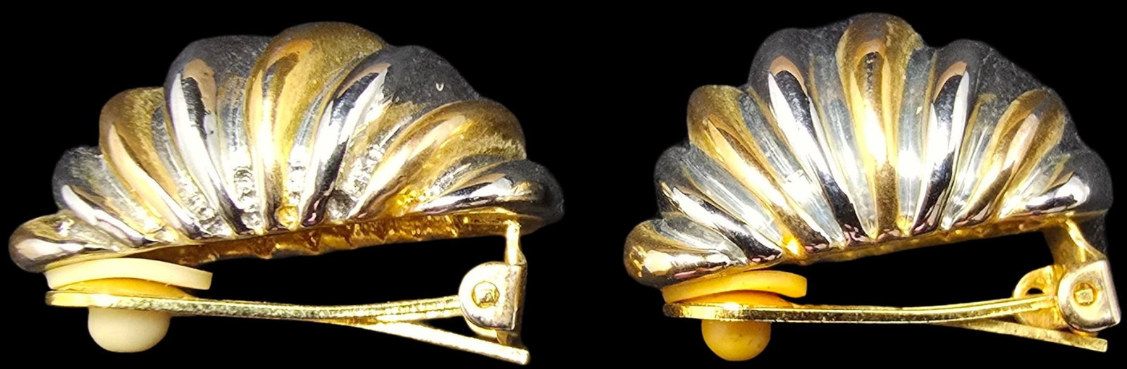 Stylish Large Vintage Gold-Tone Metal Costume Jewelry Clip-On Earrings: Very good vintage condition with minor patina according to age. Each measures approx. 1" long and they jointly weigh ca. 42 grams.