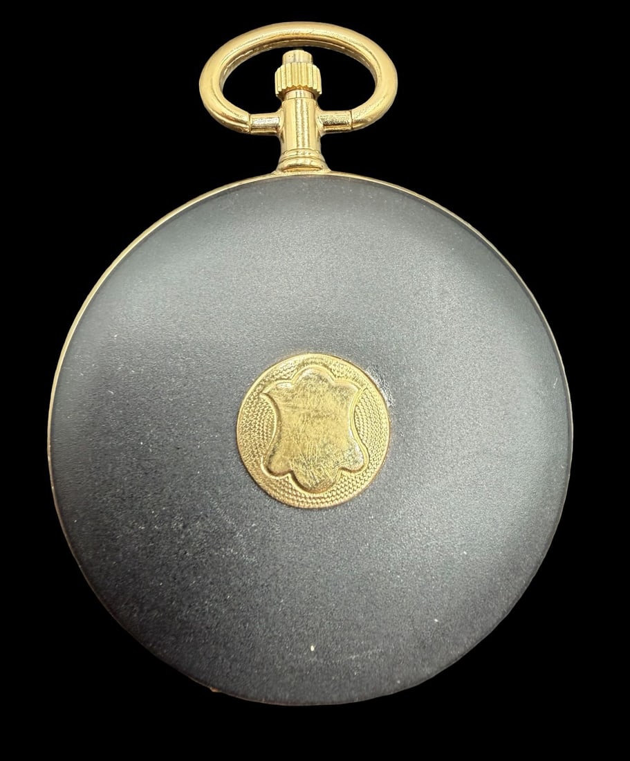 Gorgeous Ornate Vintage HELBROS Black Dial Quartz Pocket Watch: Very good vintage condition with minor patina according to age. Dial measures approx. 1" long and 1" wide and weighs ca. 32.6 grams. Marked for HELBROS. The timepiece is currently not working.