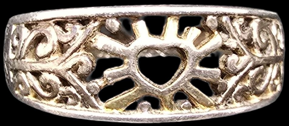 Gorgeous Ornate Vintage Sterling Silver "You R My Sunshine" Ring: Very good vintage condition with minor patina according to age. The ring is a size 9 and weighs ca. 3 grams. Marked for Sterling Silver.