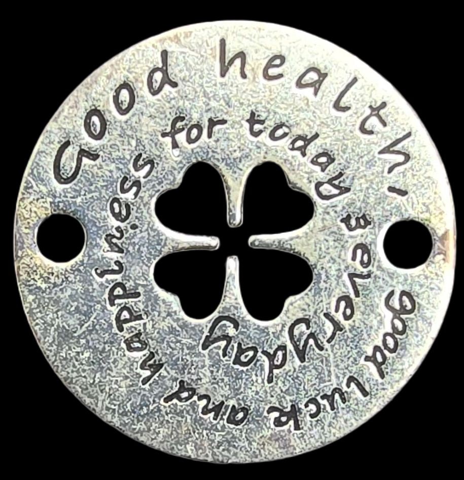 Uplifting Vintage Sterling Silver Good Luck Pendant Charm: Very good vintage condition with minor patina according to age. Measures approx. 1" in diameter and weighs ca. 1.5 grams. Marked for Sterling Silver.