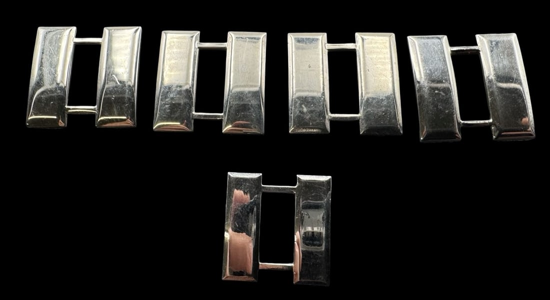 Very Rare Vintage Set of Sterling Silver Military Insignia: Very good vintage condition with minor patina according to age. The largest one measures approx. 1" long x 1" wide. The small ones measure approx. 3/4" long x 3/4" wide and they jointly weigh ca. 36 g