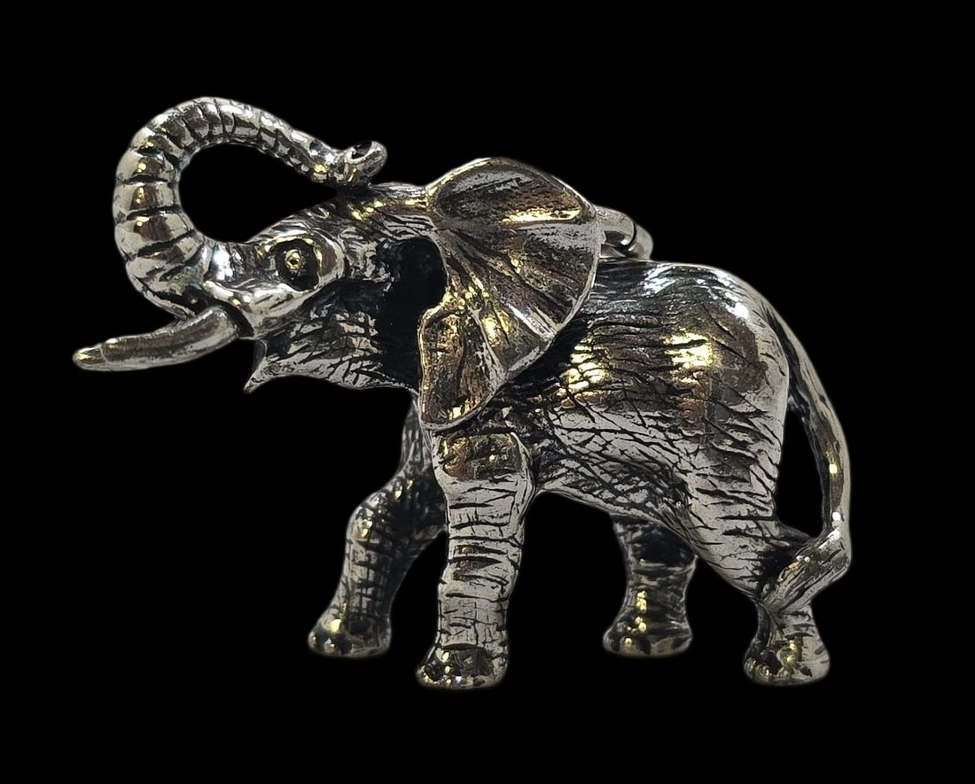 Gorgeous Vintage Sterling Silver Elephant Pendant (1 of 8)