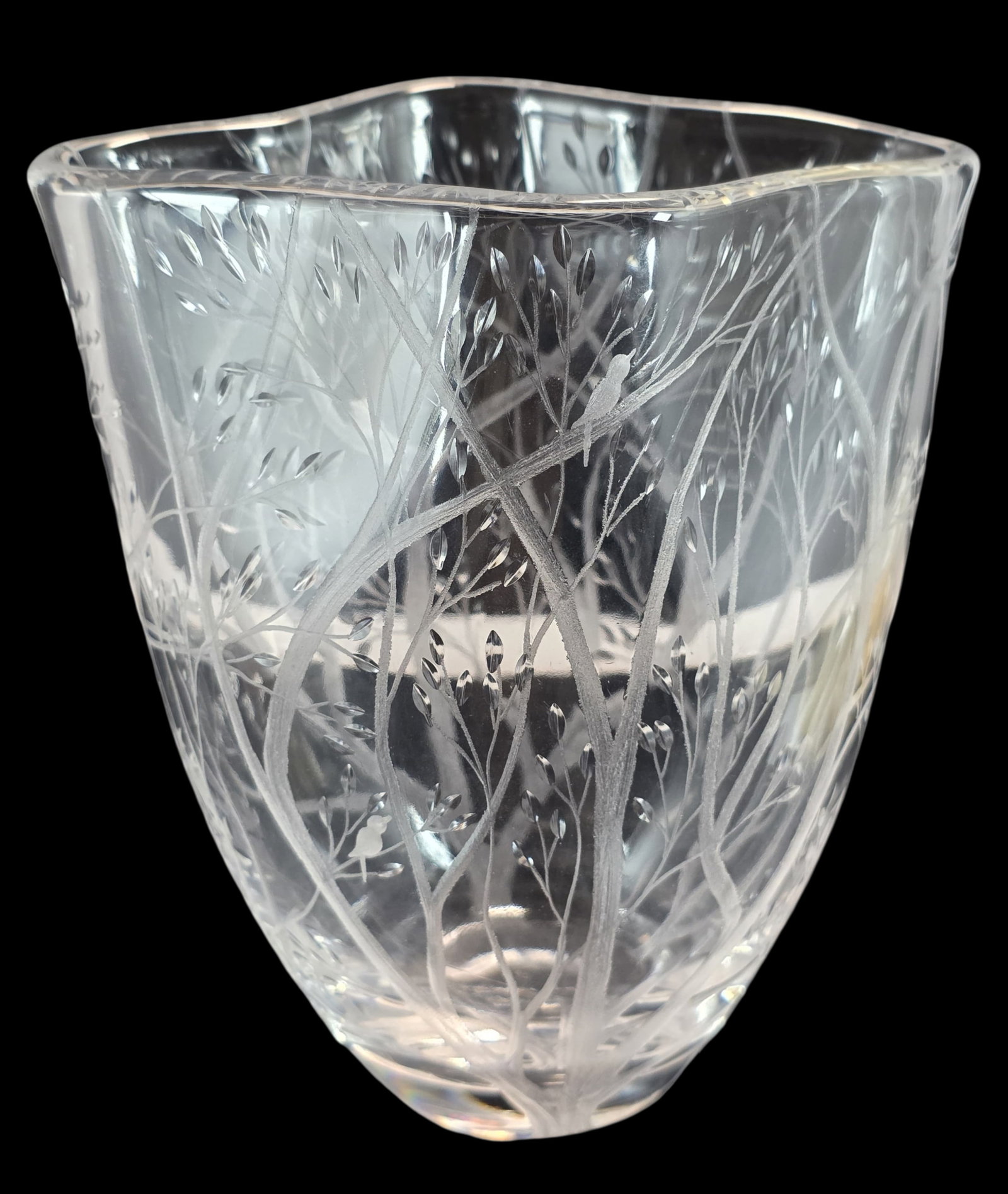 Stylish Vintage KOSTA BODA Sweden Etched Crystal Vase Birds in Trees: Very good vintage condition. No chips, cracks, or repairs. Board measures approx. 6 1/2" high x 5 1/2" wide x 2" (base). Signed.