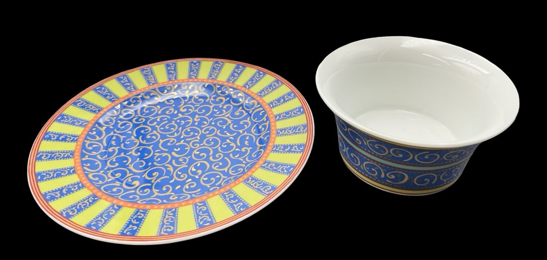 Vintage ROSENTHAL KUSUMAM Porcelain Bowl w/ Saucer: Very good antique condition. no chips, cracks or repairs. The bowl measures approx. 2 3/8" high x 4 1/8" wide.