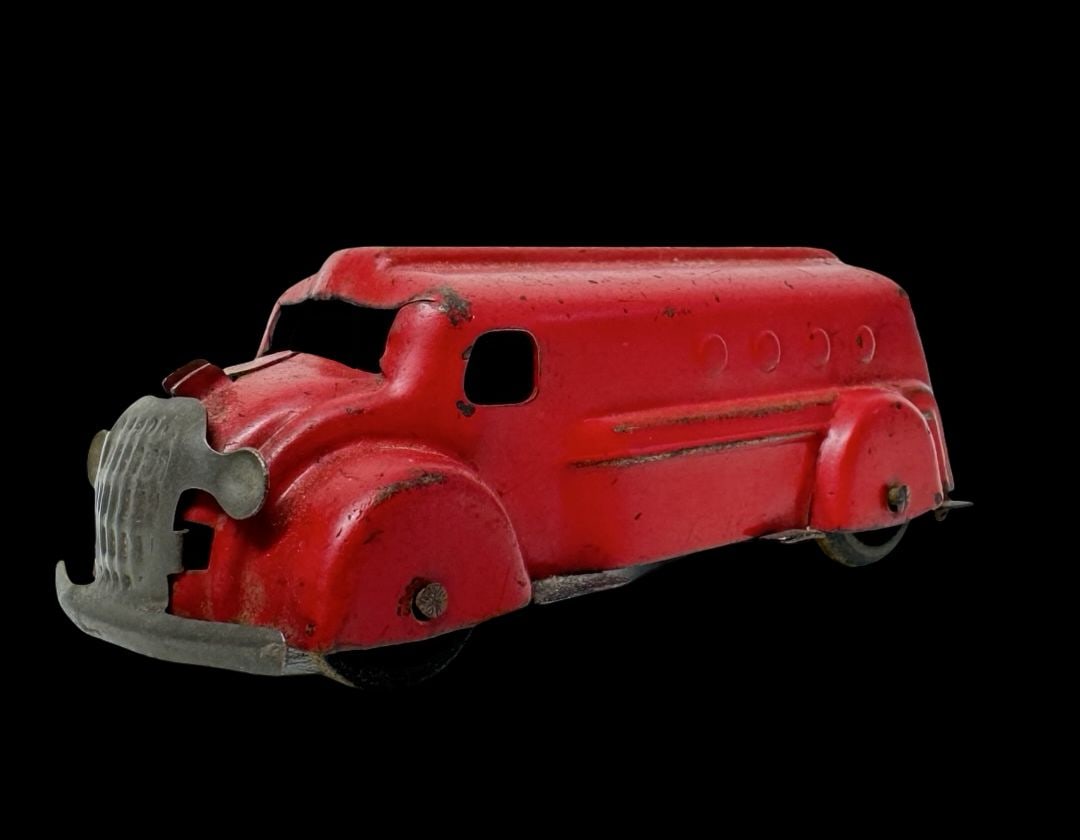 Vintage ca. 1930 WYANDOTTE Pressed Steel & Wood Wheels Gas or Oil Truck Toy: Good vintage condition with wear and patina according to use and age, please see pictures. Measures approx. 6 1/2" long and 2" wide and 1/2" high.