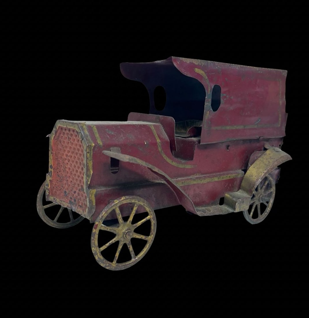 Antique Ca. 1920s DAYTON TOY CO. Pressed Steel Hill Climber Car Toy: Good antique condition with wear and patina according to use and age, please see pictures. Measures approx. 11" long and 4 1/2" wide and 6" high.