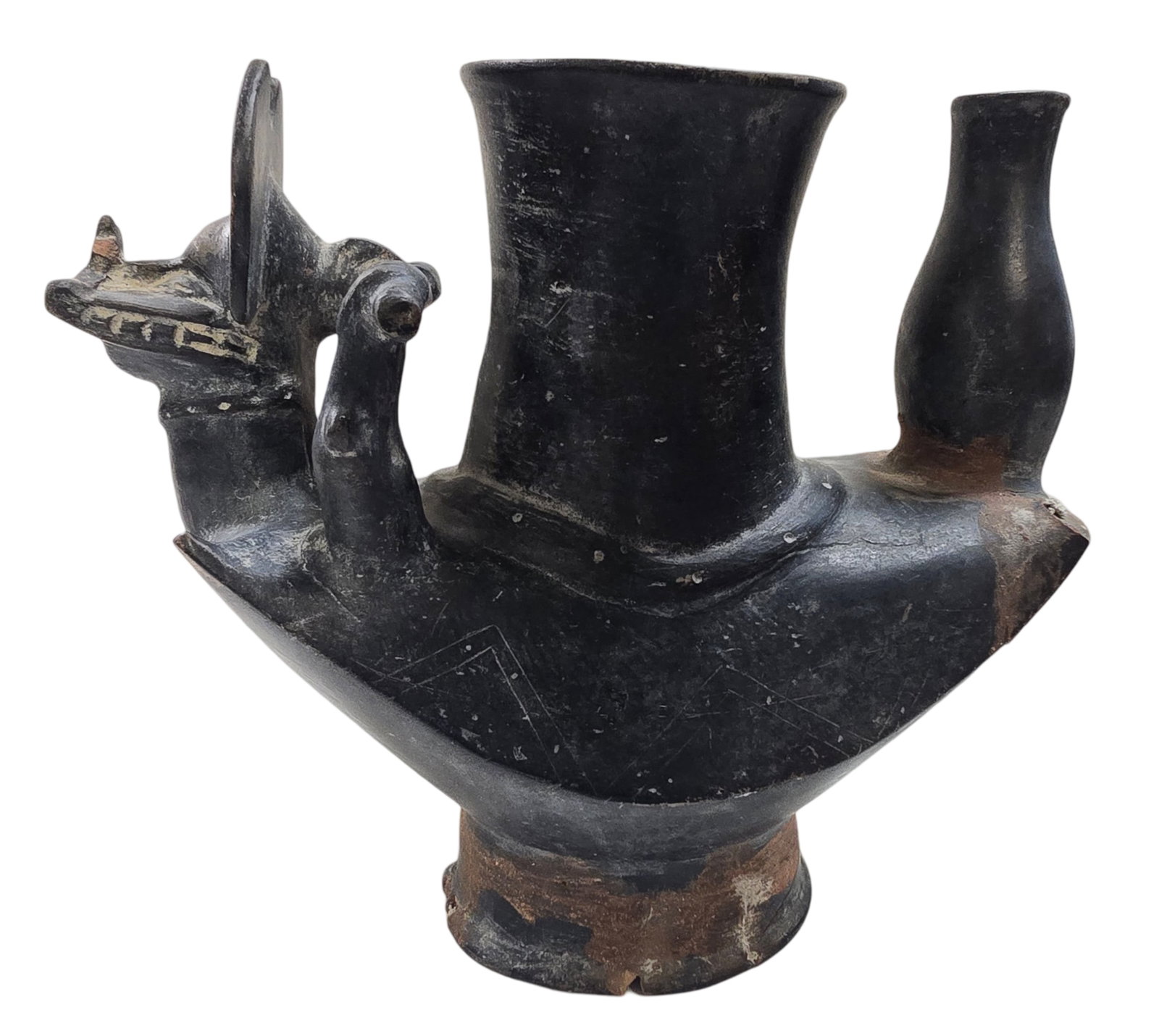 Antique Pre-Columbian Tairona Zoomorphic Pottery Ceramic Vessel: Very good vintage condition with minor wear according to age, please see pictures. No cracks or repairs. Measures approx. 10 1/2" high x 11" wide.