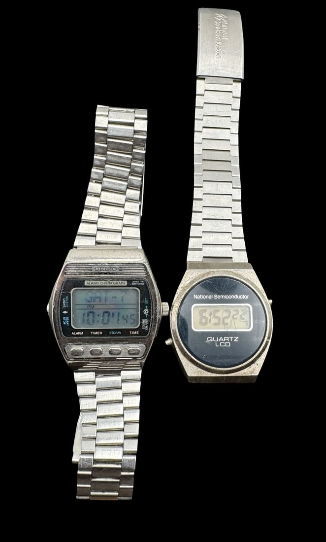 Lot of 2 Vintage Watches - SEIKO and NATIONAL SEMICONDUCTOR Digital LCD Quartz: Good vintage condition with patina and wear according to age; see pictures. Both work.