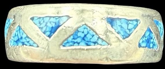 Beautiful Vintage Sterling Silver w/ Blue Inlaid Turquoise Ring: Very good vintage condition w/ minor patina inside the ring according to age. Weighs ca. 8.7 grams. The ring is a size 8 1/4. Tested for Sterling Silver