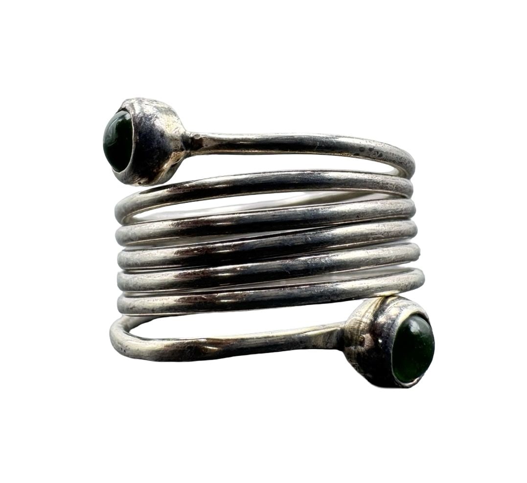 Unusual Vintage Mid-Century Modern Mexican Sterling Silver & Gemstone Coiled Spiral Ring: Good vintage condition w/ patina and wear according to age and use, see pictures. Measures approx. 1" long, 1" wide. Weighs approx. 5.29 grams. The ring is a size is 6.5. Marked for Sterling Silver.