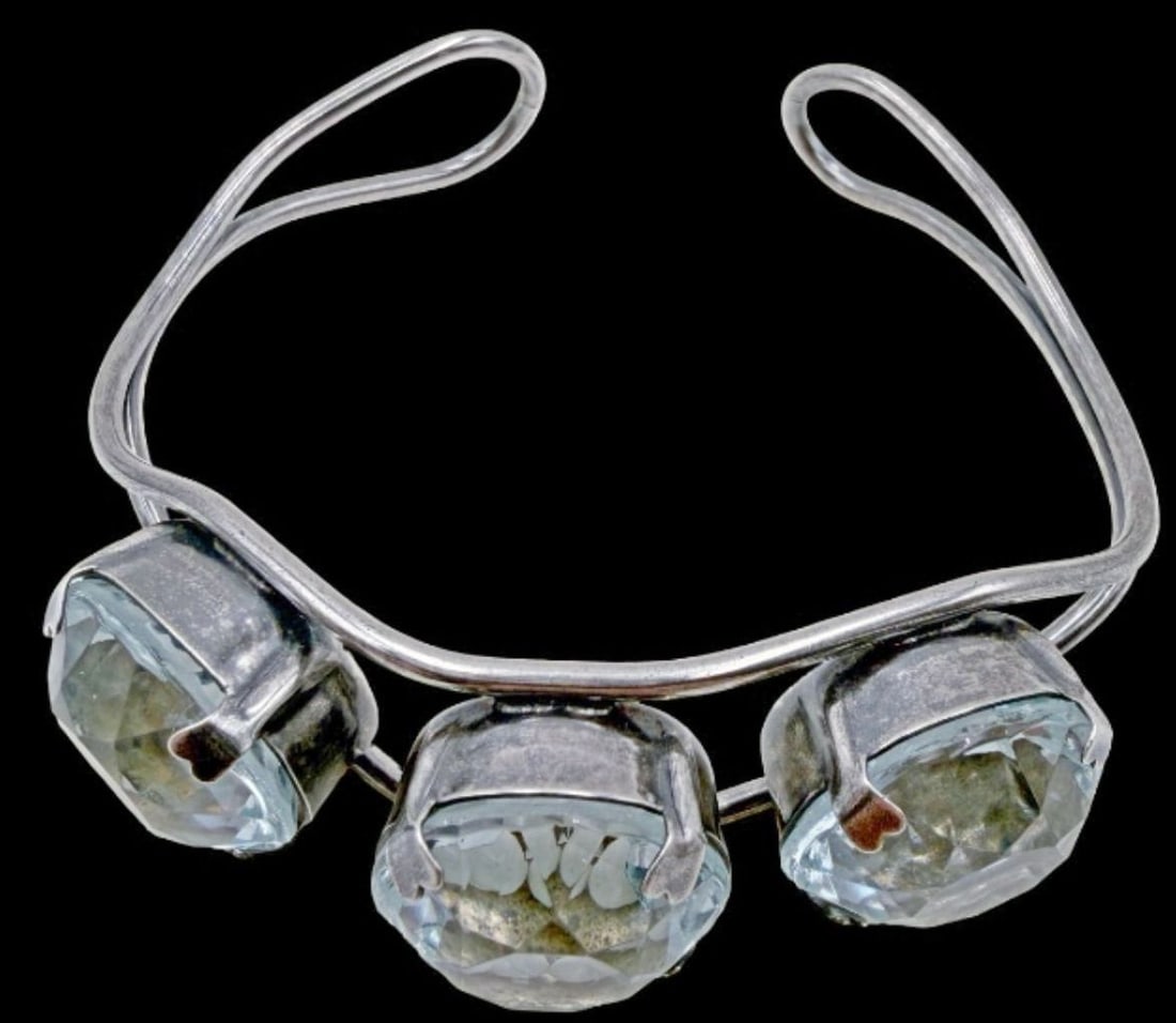 Beautiful Vintage Sterling Silver Bangle Bracelet w/ Tree Motif & Large Clear Rhinestones: Good vintage condition w/ patina and wear according to age and use, see pictures. Measures approx. 2 1/2" long and 3/4" wide and weighs ca. 28.3 grams. Tested for Sterling Silver.