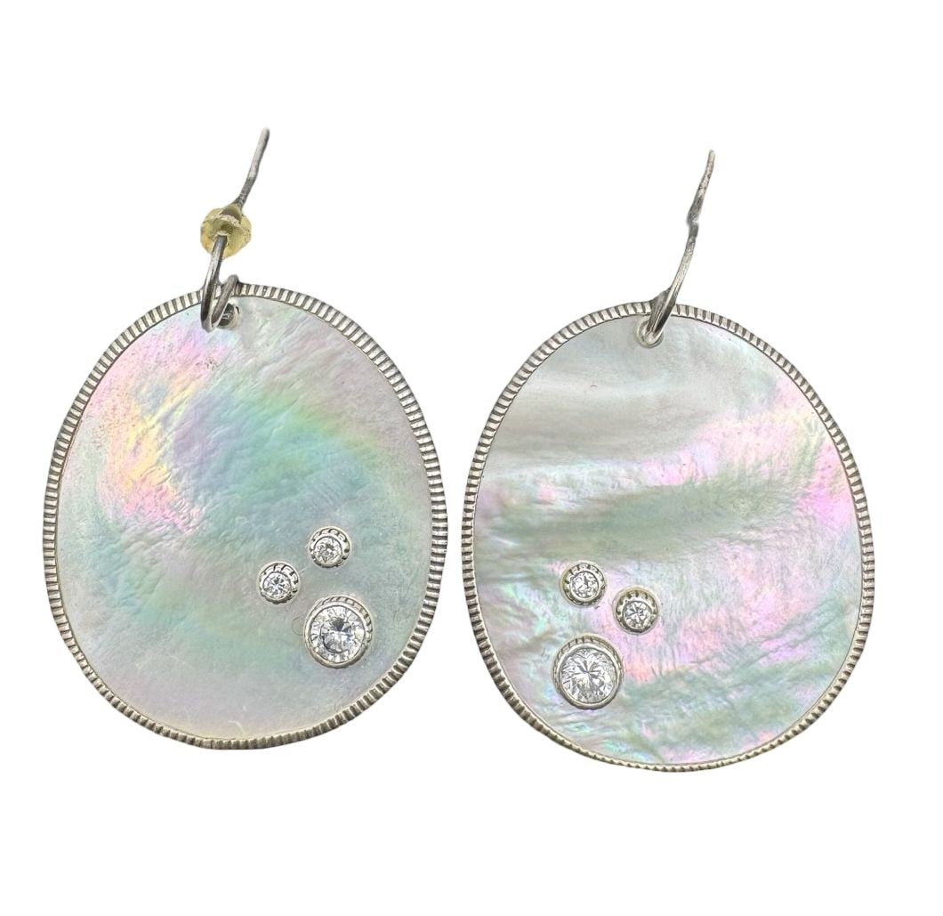 Beautiful Vintage Sterling Silver Earrings w/ Mother of Pearl & Gemstone Water Drop Design: Good vintage condition w/ patina and wear according to age and use, see pictures. Measures approx. 1.75" long, 1.5" wide. Weighs approx. 9.26 grams. Tested for Sterling Silver.