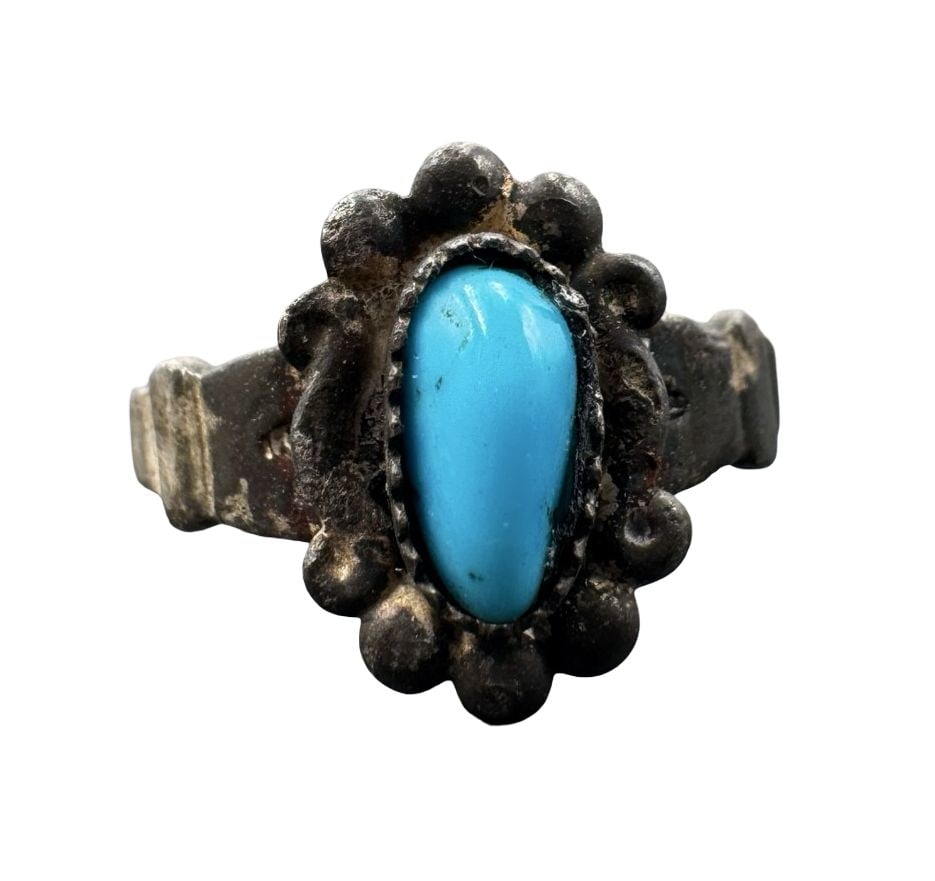 Beautiful Vintage Mid-Century Native American Navajo Sterling Silver & Turquoise Ring: Good vintage condition w/ patina and wear according to age and use, see pictures. Measures approx. 1" long, 1/2" wide. Weighs approx. 2.04 grams. The ring is a size is 4.5. Tested for Sterling Silver.