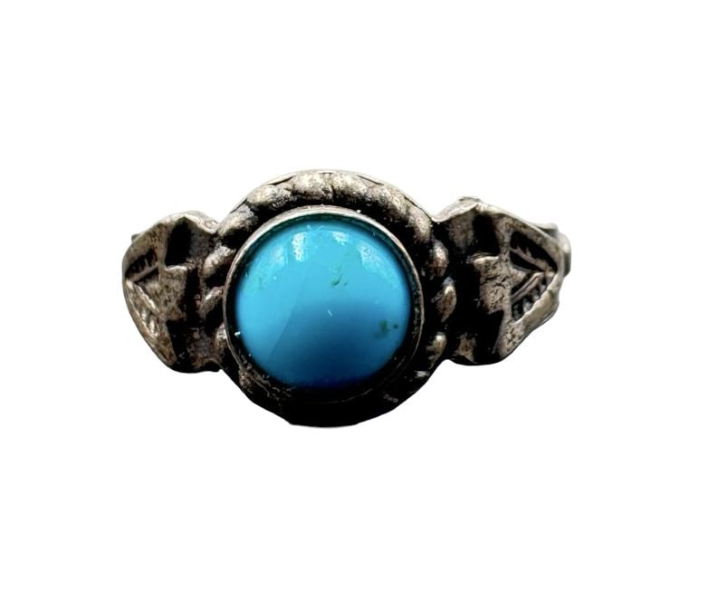 Beautiful Vintage Mid-Century Native American Navajo Sterling Silver & Turquoise Ring: Good vintage condition w/ patina and wear according to age and use, see pictures. Measures approx. 1/2" long, 1/2" wide. Weighs approx. 1.37 grams. The ring is a size is 1. Tested for Sterling Silver.