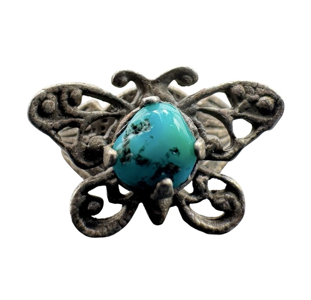 Beautiful Vintage Mid-Century Native American Navajo PACIFIC JEWELRY CO. Sterling Silver & Turquoise: Good vintage condition w/ patina and wear according to age and use, see pictures. Measures approx. 1/2" long, 1/2" wide. Weighs approx. 1.97 grams. The ring is a size is 0.5. Marked for Sterling Silve
