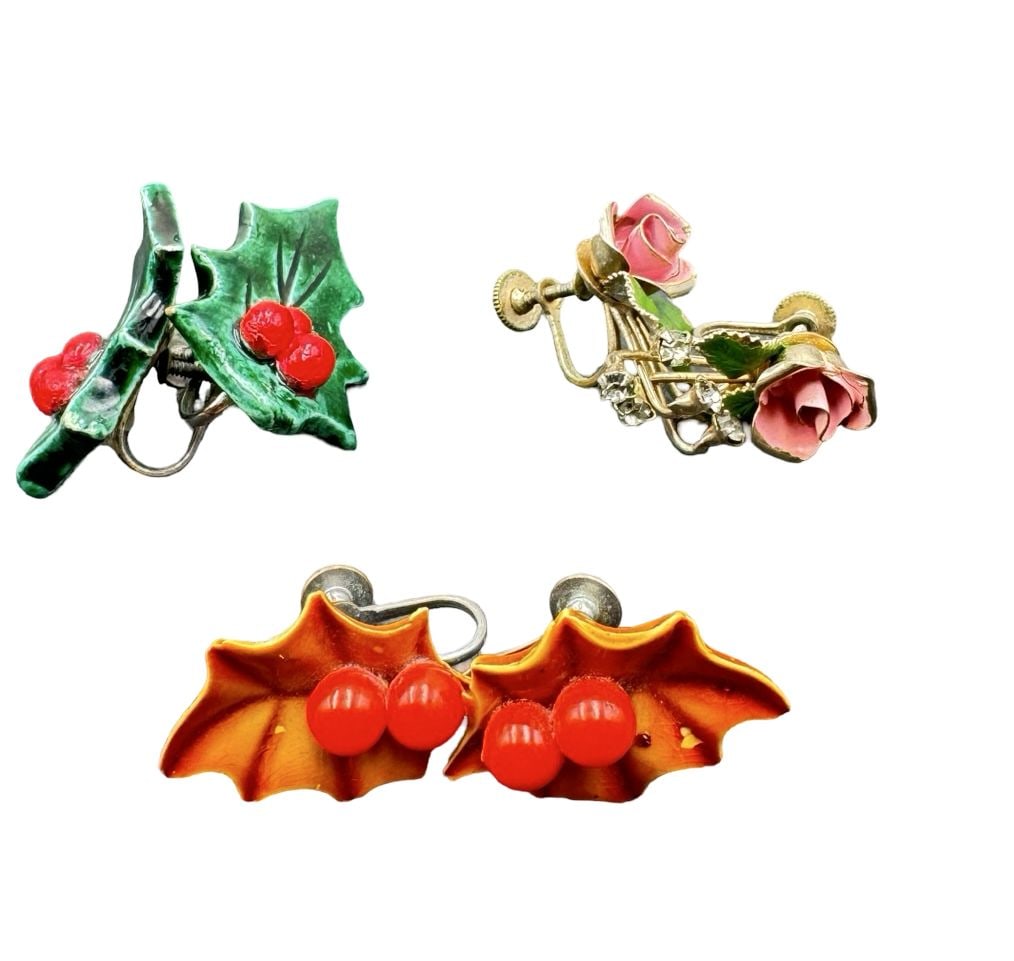Lot of Vintage Mid-Century Holiday Enamel Earrings: Good vintage condition w/ patina and wear according to age and use, see pictures. Measures approx. 1.25" long, 1/2" wide. Total weight is approx. 16.48 grams.