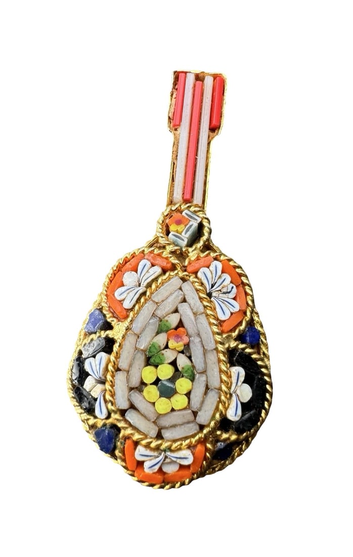 Beautiful Ornate Vintage Gold-Tone Metal & Italian Micro Mosaic Mandolin Pin: Good vintage condition w/ patina and wear according to age and use, see pictures. Measures approx. 1.75" long, 3/4" wide. Weighs approx. 7.74 grams.