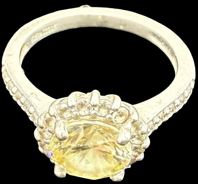 Stunning Ornate Vintage Gilt Sterling Silver w/ Yellow Rhinestone Ring: Good vintage condition w/ patina and wear according to age and use, see pictures. Measures approx. 1/2" long and 1/2" wide and weighs ca. 3 grams. The Ring is Size 5 3/4. Marked Sterling Silver.