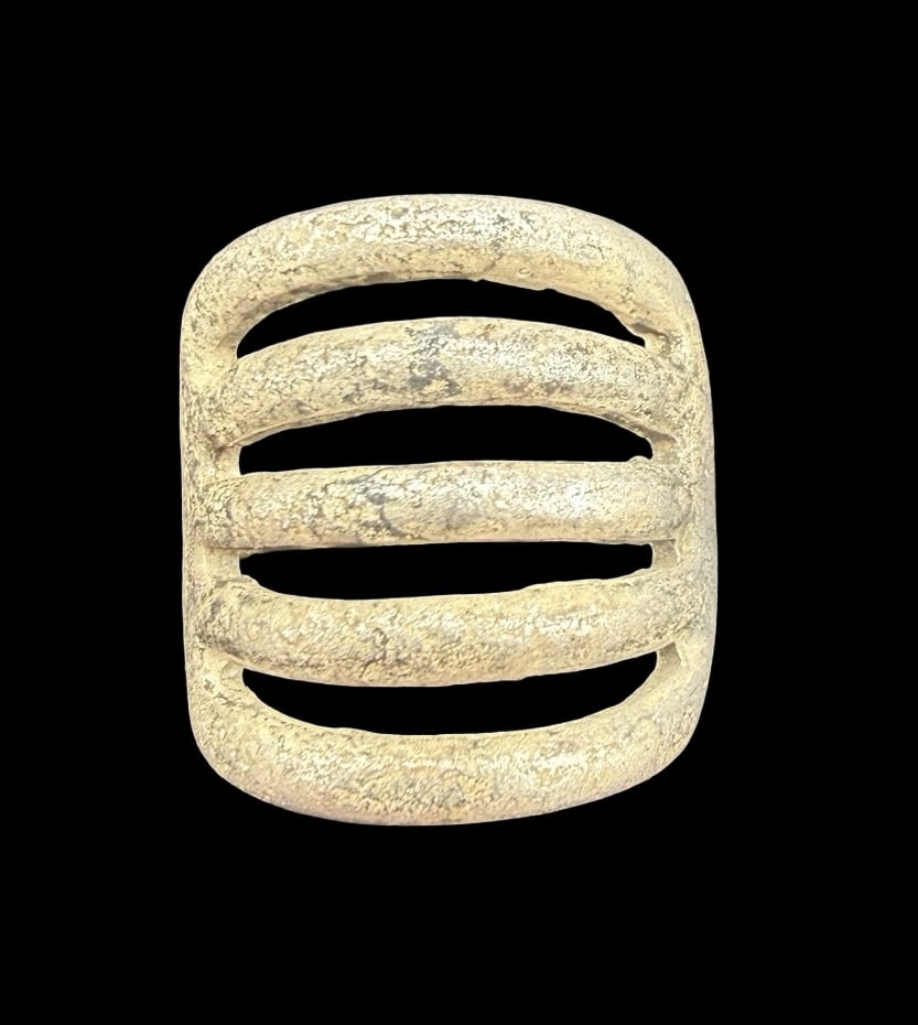 Gorgeous Ornate Vintage Mid-Century Modern Brutalist Sterling Silver Ring: Good vintage condition w/ patina and wear according to age and use, see pictures. Measures approx. 3/4" long and 3/4" wide and weighs ca. 4.5 grams. The ring is a size 4 3/4. Marked Sterling Silver.