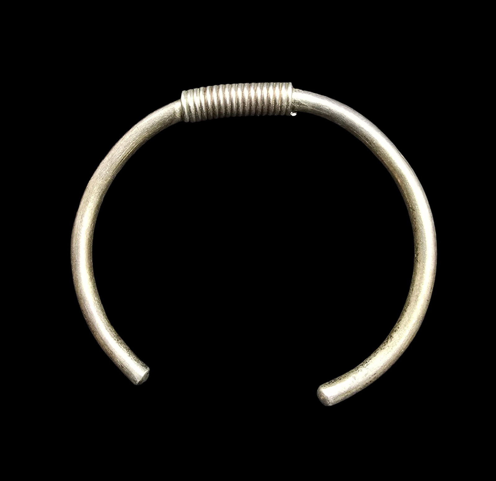 Amazing Vintage Mid-Century Sterling Silver Cuff Bracelet: Good vintage condition w/ patina and wear according to age and use, see pictures. Measures approx. 2 " wide and weighs ca. 15 grams. Marked Sterling Silver