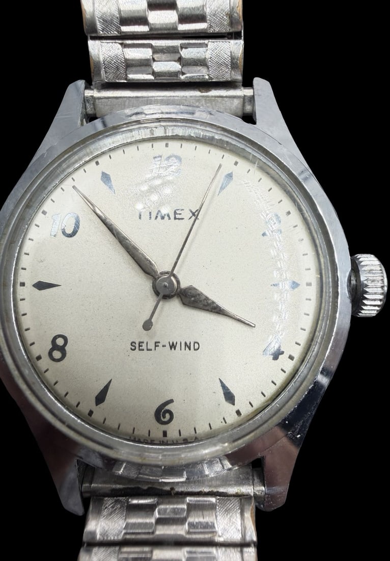 Gorgeous Vintage TIMEX EXPEDITION Stainless Steel Gold Tone & Stretchable Strap Watch (1 of 3)