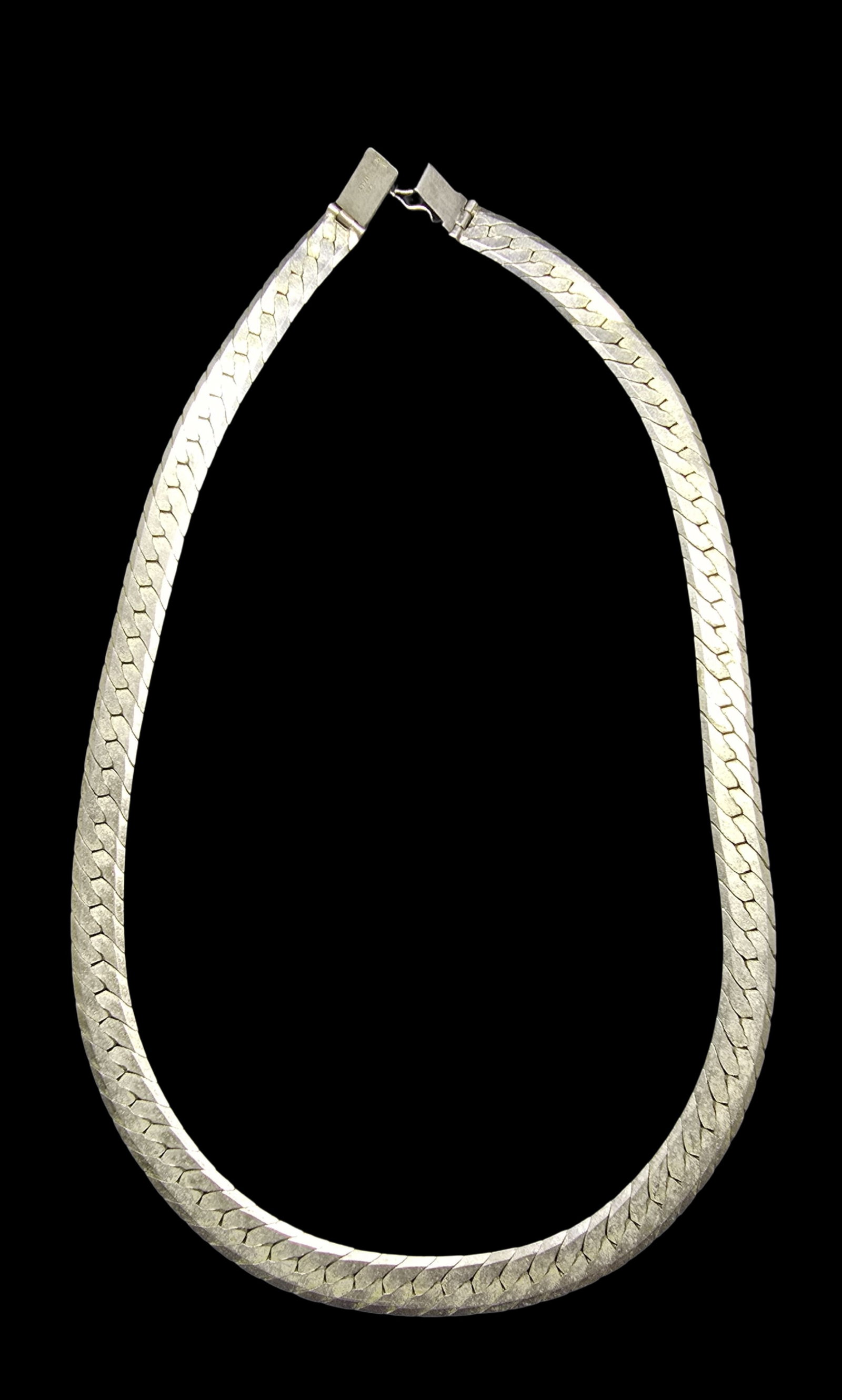 Elegant Vintage Milor Italy Sterling Silver Wide Herringbone Chain Necklace: Good vintage condition w/ patina and wear according to age and use, see pictures. Measures approx. 15" long and weighs ca. 25 grams. Marked Sterling Silver & Italy