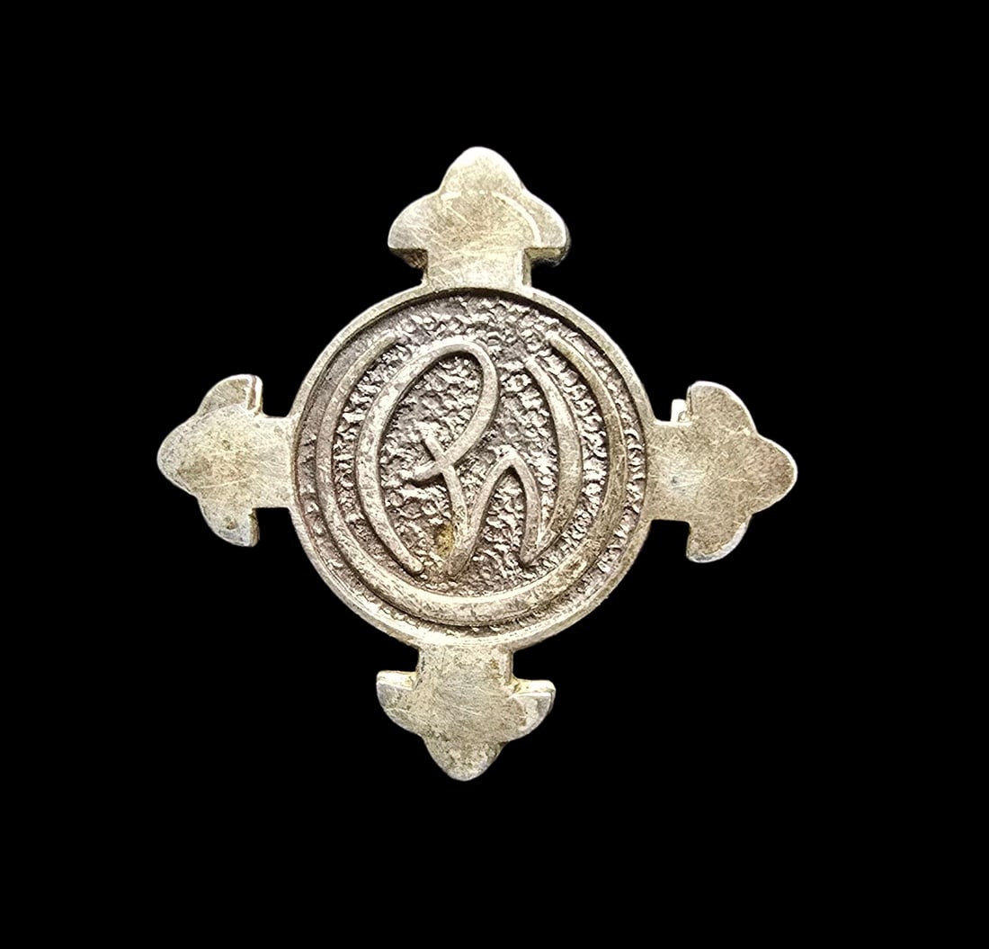 Ornate Vintage Sterling Silver Om Symbol Cross Brooch Pin: Good vintage condition w/ patina and wear according to age and use, see pictures. Weighs ca. 1.5 grams. Marked Sterling Silver