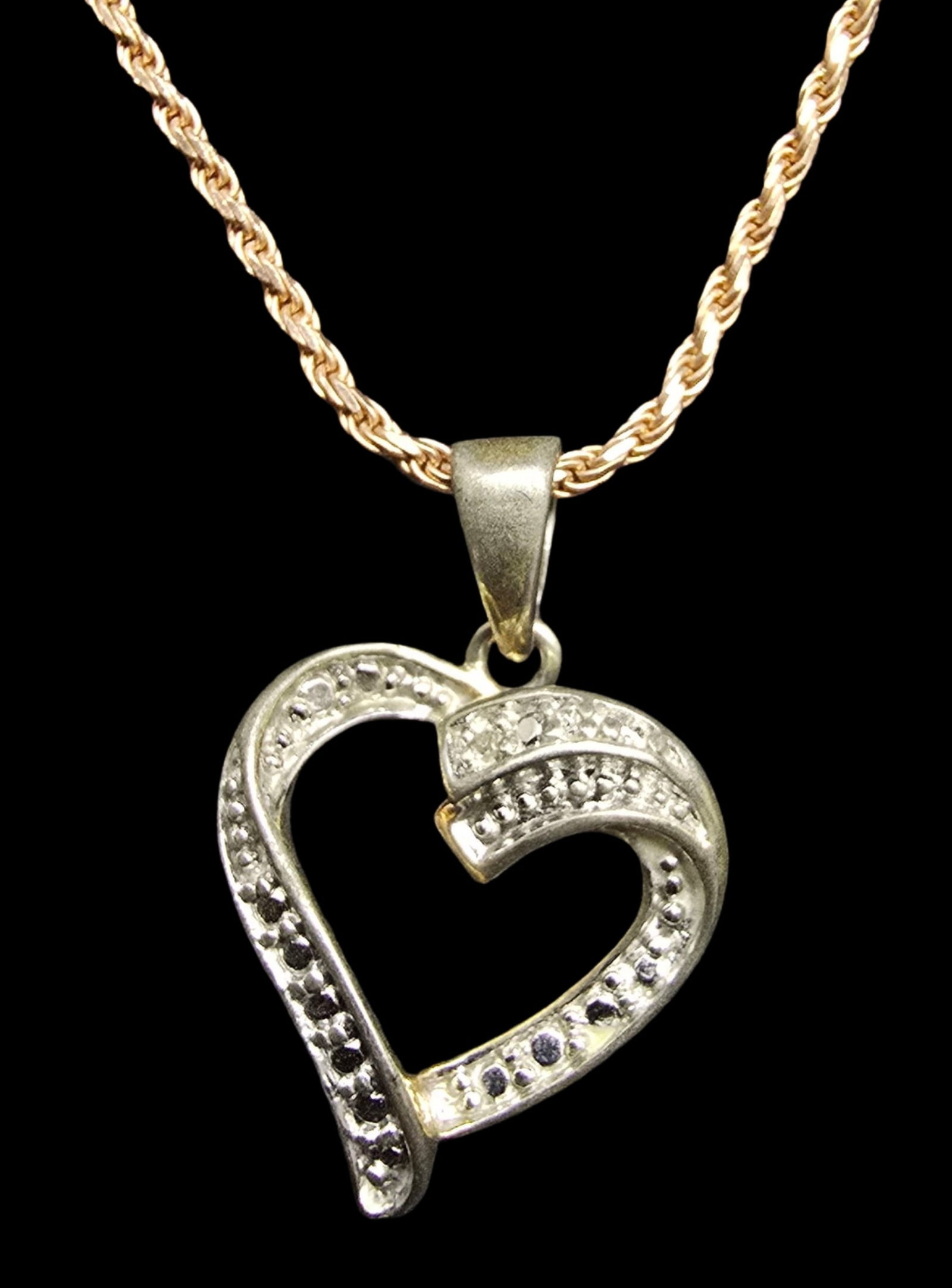 Gorgeous Ornate Vintage CHINA Sterling Silver & Marcasite Heart Pendant Necklace: Good vintage condition w/ patina and wear according to age and use, see pictures. Measures approx. 19" long and weighs ca. 5 grams. Marked CHINA Sterling Silver