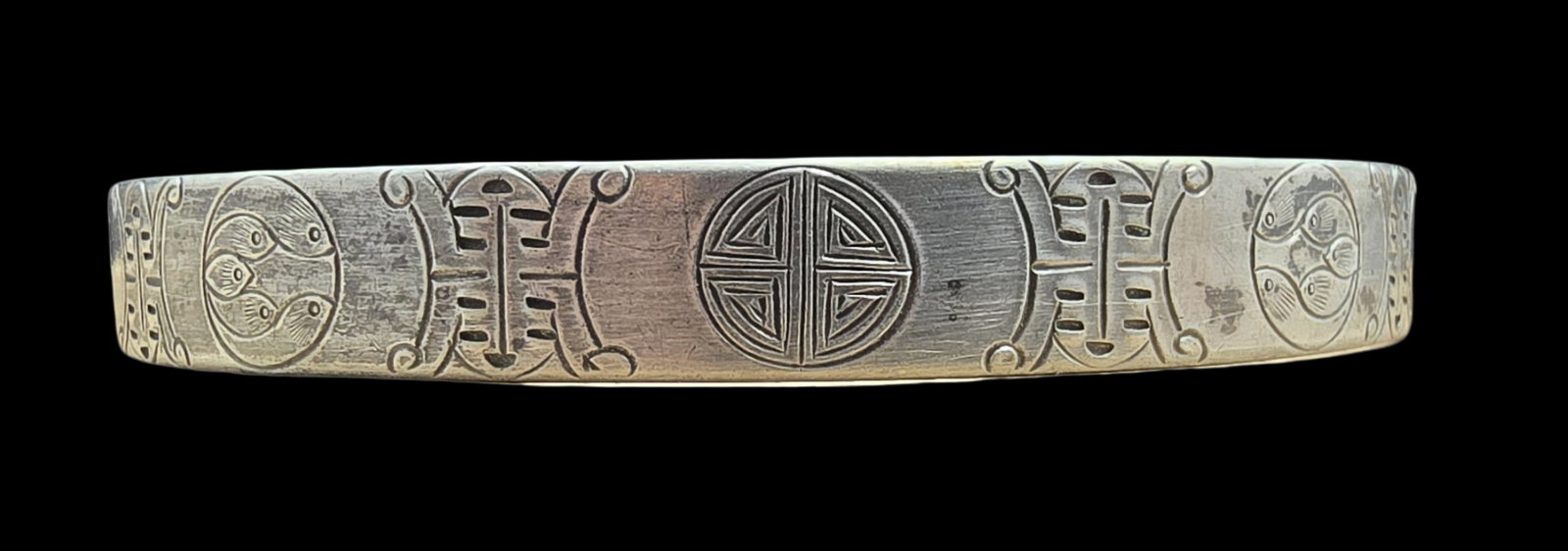 Beautiful Antique Qing Dynasty Chinese Silver Longevity Shou Geometric Cuff Bracelet: Good vintage condition w/ patina and wear according to age and use, see pictures. Measures approx. 2 1/2" wide and weighs ca. 20 grams. Marked Sterling Silver
