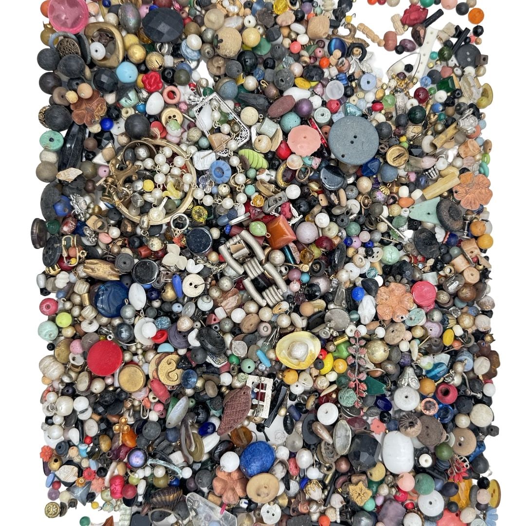 Vintage Jewelry Beads, Sewing Craft Supplies & Mixed Materials Lot (1 of 4)