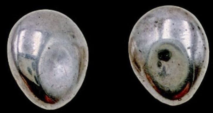 Beautiful Vintage Sterling Silver Clip Earrings: Good vintage condition w/ patina and wear according to age and use, see pictures. Measures approx. 1/2" long and 1/2" wide and weighs ca. 6.7 grams. Marked Sterling Silver.